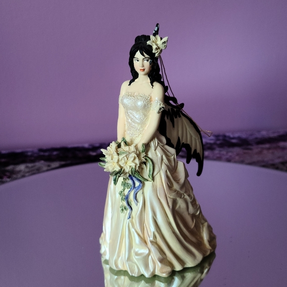 👰🤵Nene Thomas Bride & Groom Fairy Figurines NIB - Picture 4 of 13